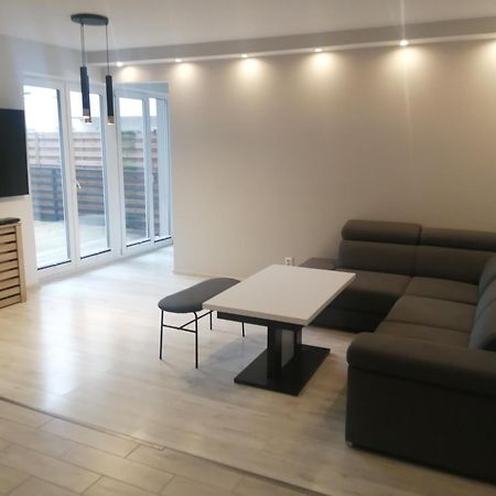 Nowoczesny Apartament Z Duzym Tarasem, 2 Pokoje Szczecinek Eksteriør billede